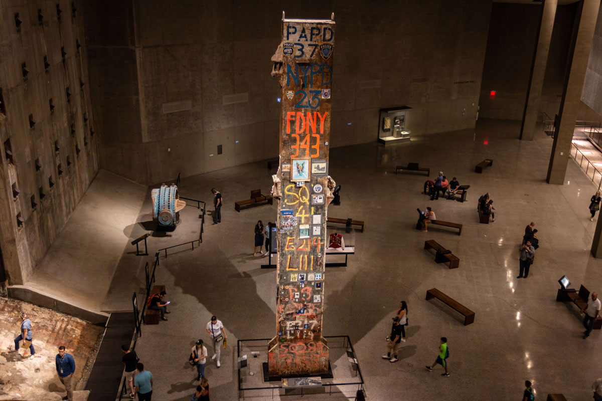 Stahlträger 9/11 Museum Memorial New York Sehenswürdigkeiten