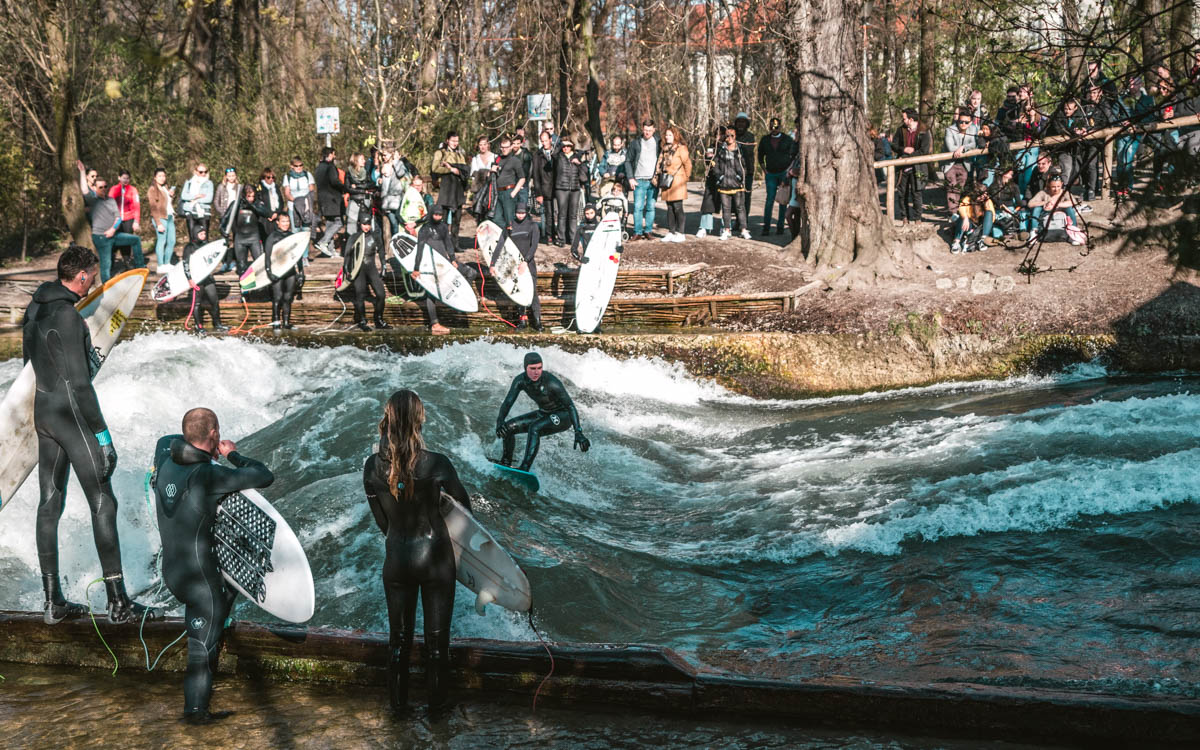 Eisbachwelle München