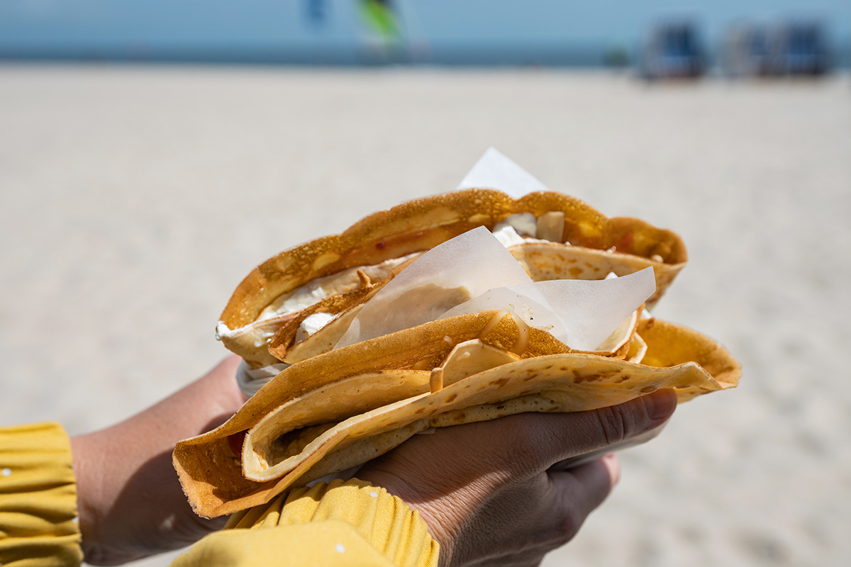Ricotta-Himbeer Crêpe und Gouda, Salami mit Röstzwiebeln. Beides sind leckere Kreationen.