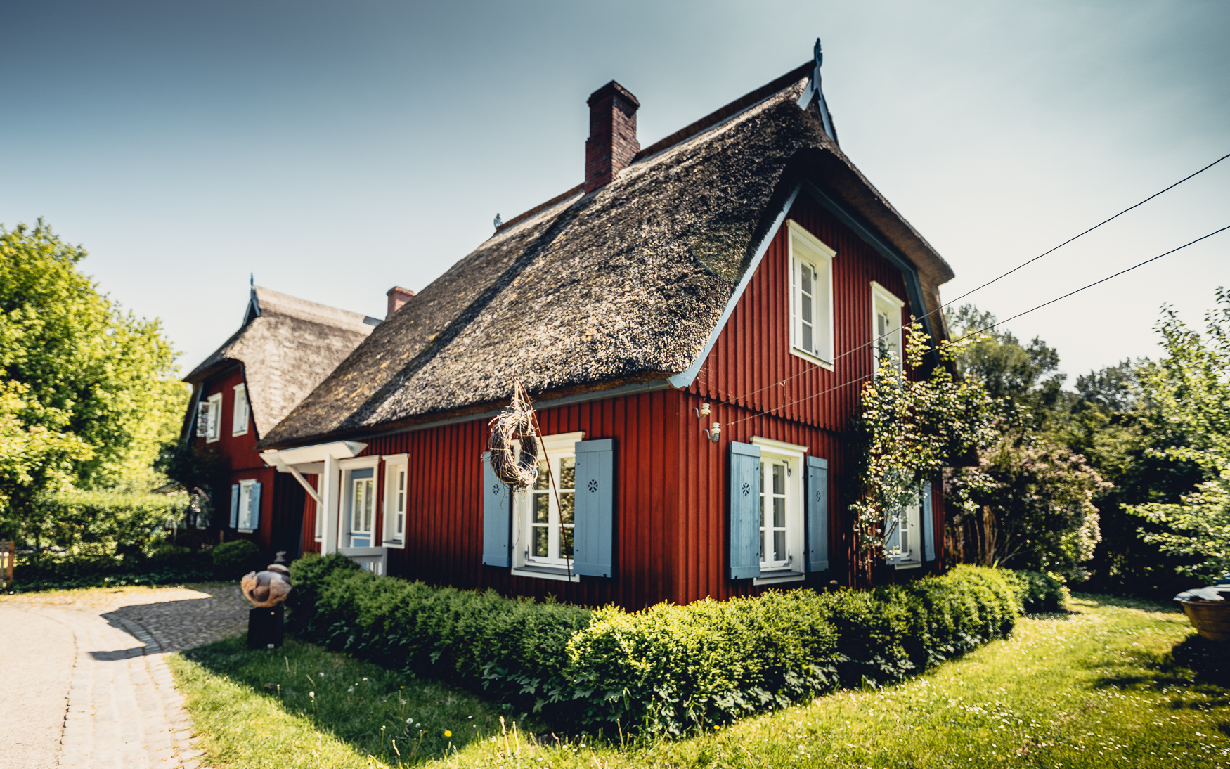 Haus mit Reetdach auf Fischland