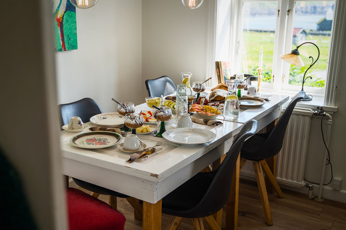 Café Breiðateig Sandur (Färöer Inseln)