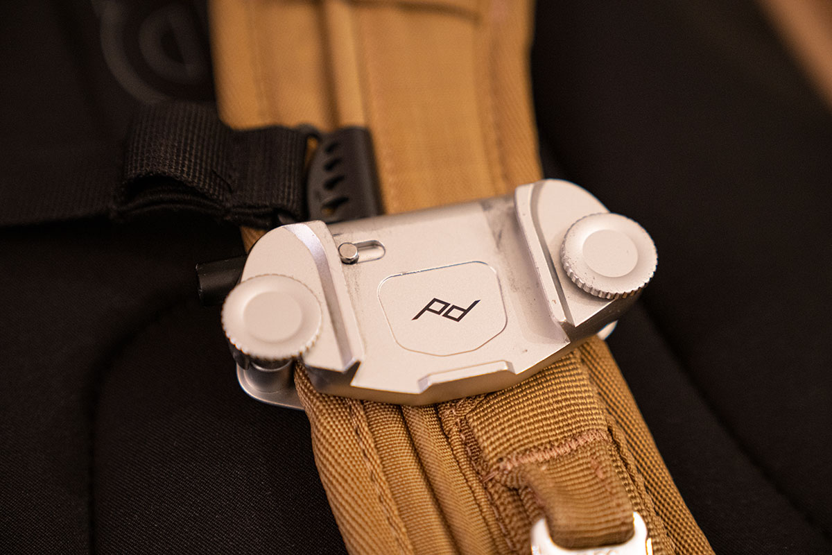 kamera-capture-clip-peak-design