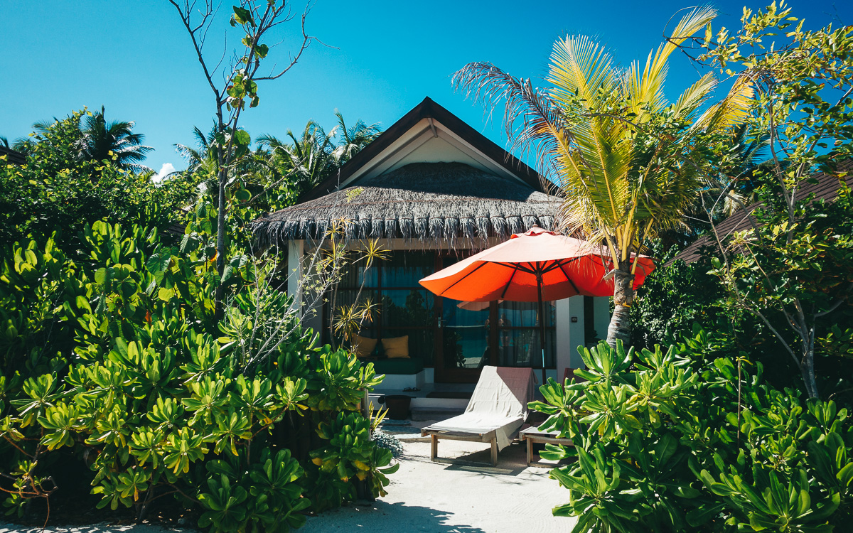malediven-urlaub-oblu-sangeli-beachvilla