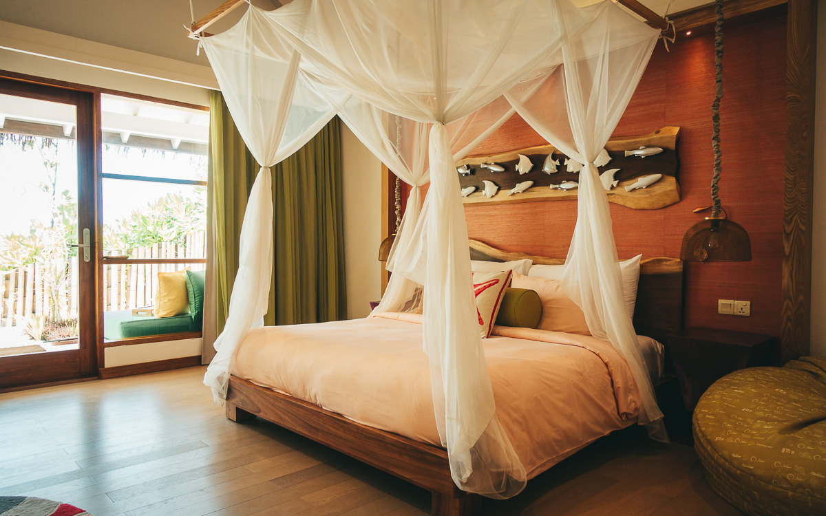 malediven-urlaub-oblu-sangeli-bett