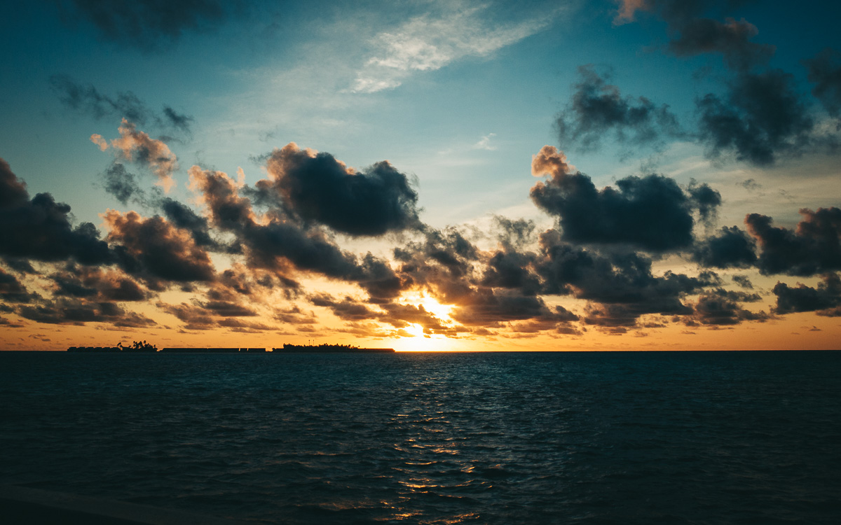 malediven-urlaub-sonnenuntergang