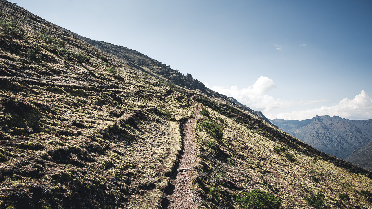 Über den Pass geht es nach Lares