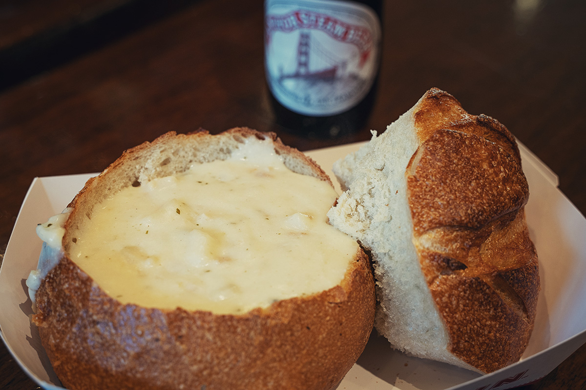 Clam Chouwder in der Boudin Bakery