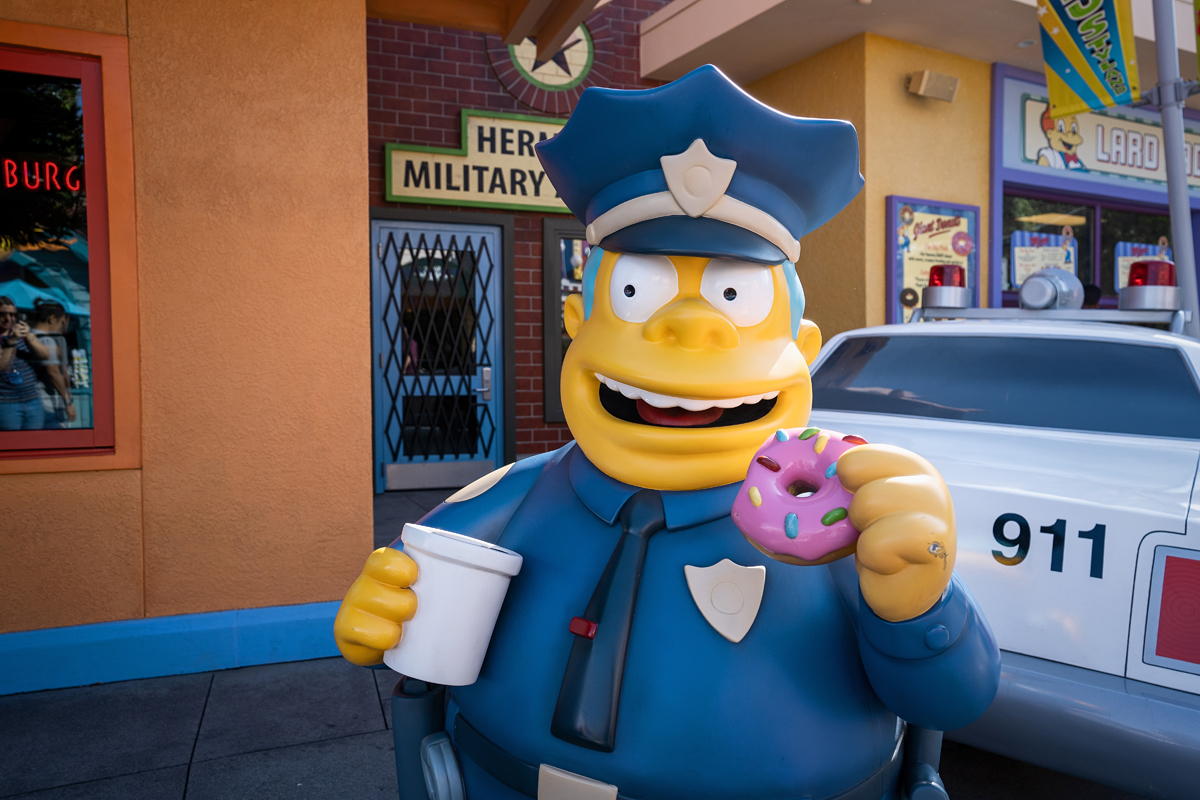 universal-studios-hollywood-simpsons-land