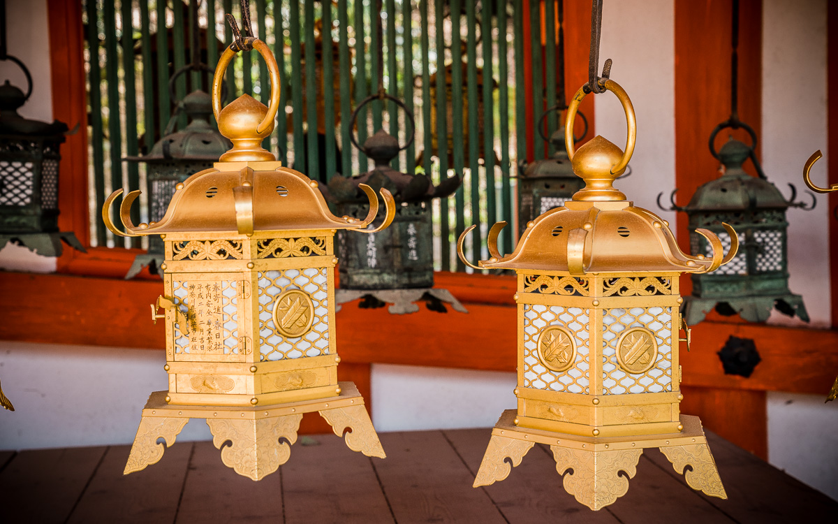 nara-japan-kasuga-taisha-laternen
