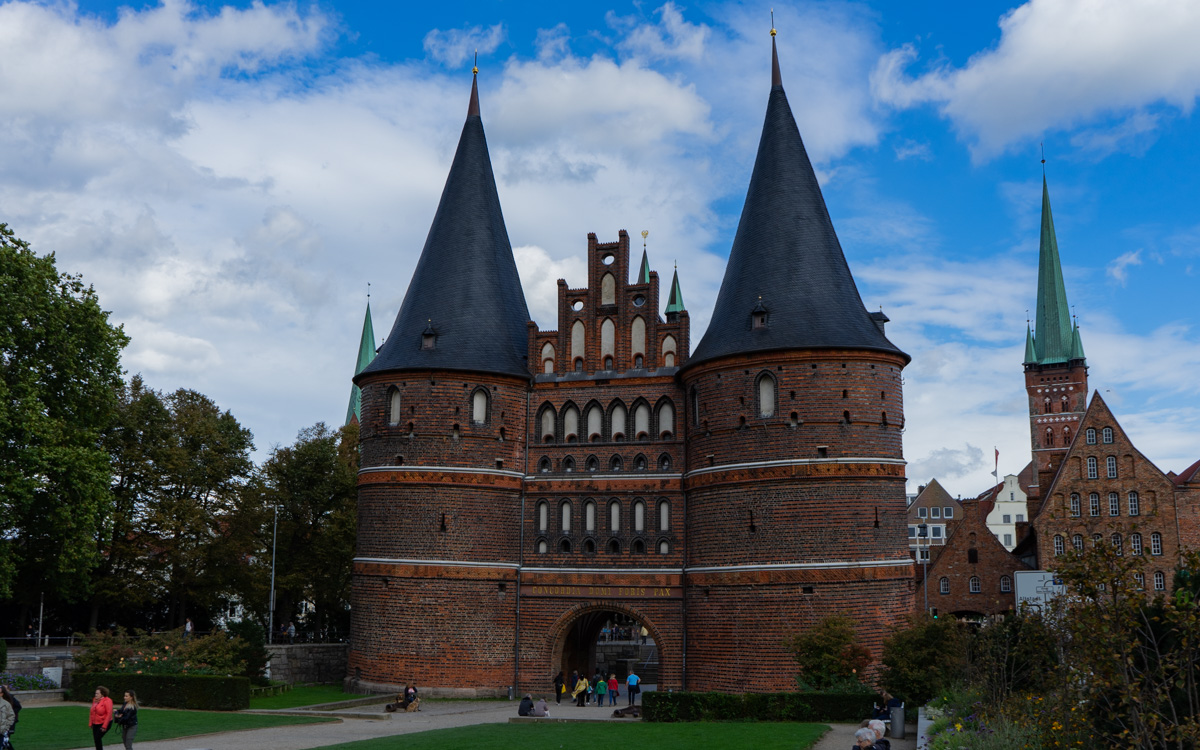 luebeck-sehenswuerdigkeiten-holstentor