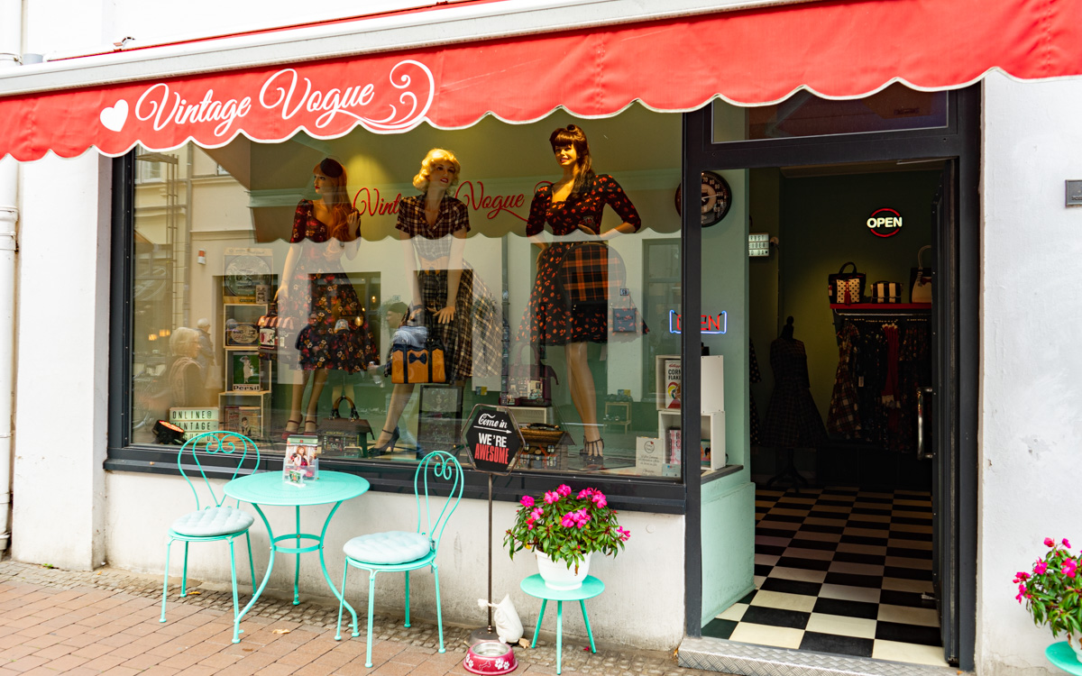 luebeck-sehenswuerdigkeiten-huexstrasse-vintage