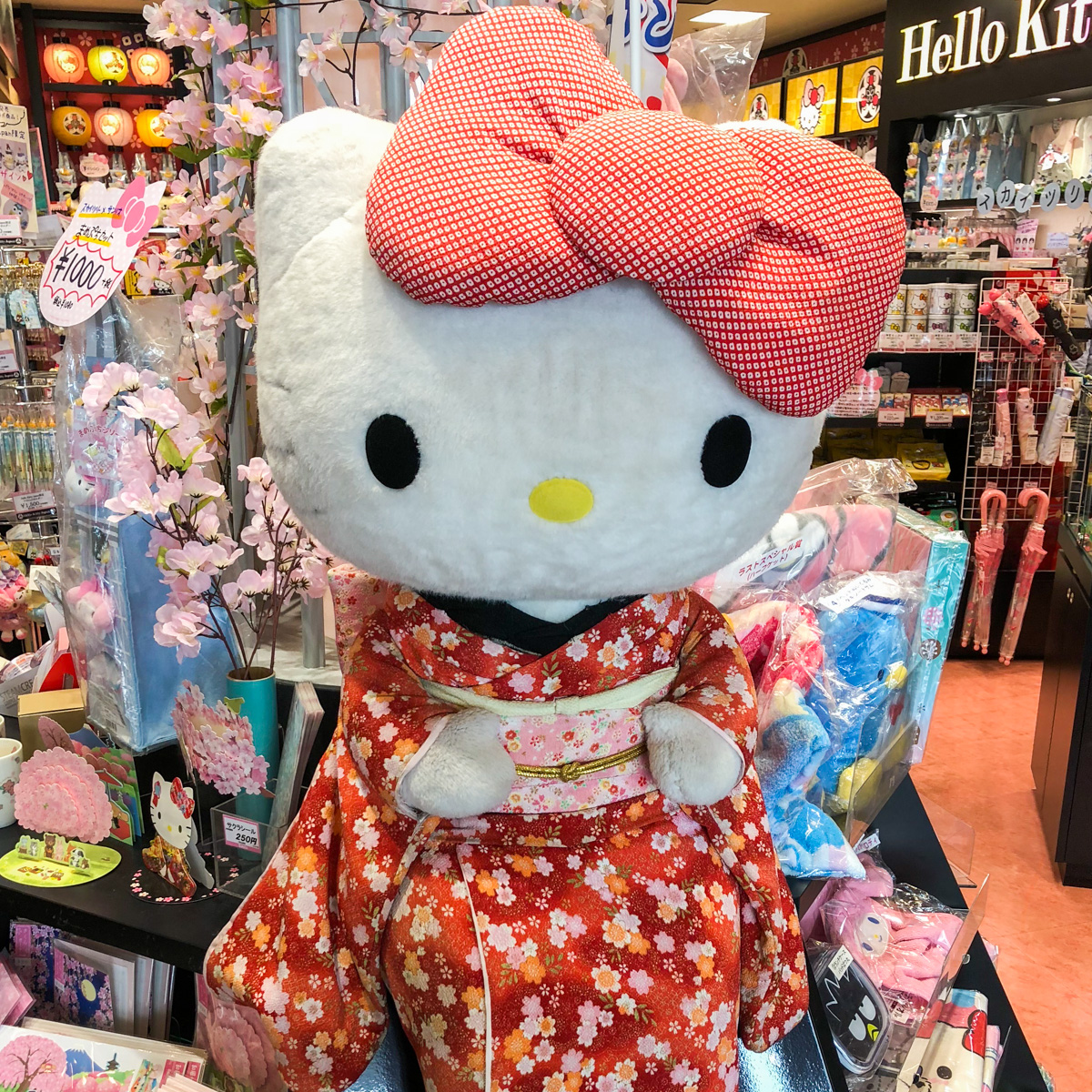 typisch-japanisch-hello-kitty