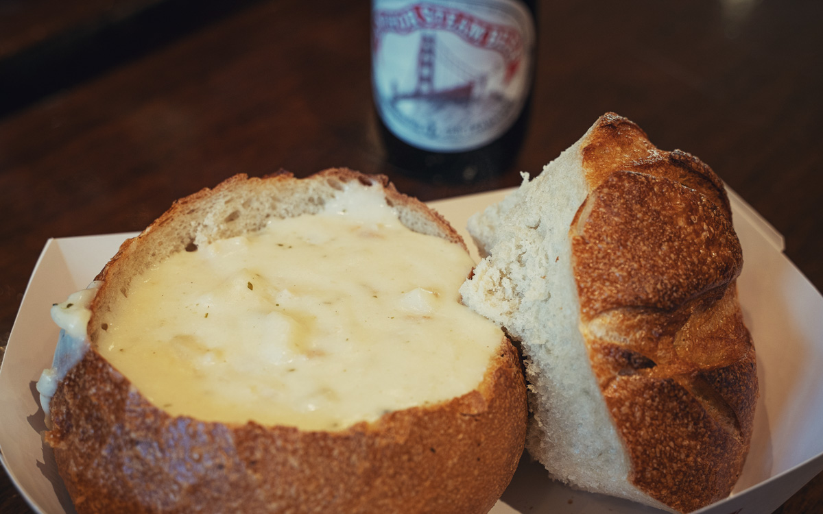 san-francisco-restaurant-boudin-bakery-clam-chowder