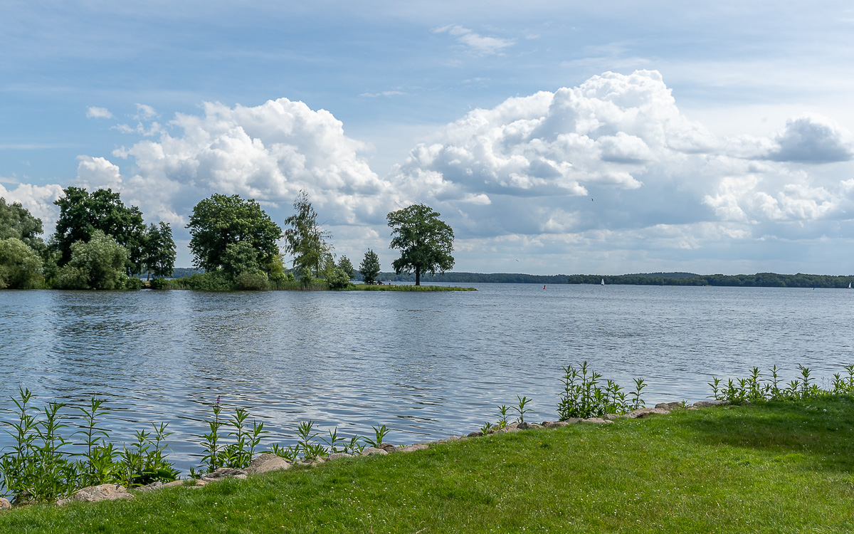Schweriner See, viertgrößter Binnensee in Deutschland. Schweriner See, viertgrößter Binnensee in Deutschland.