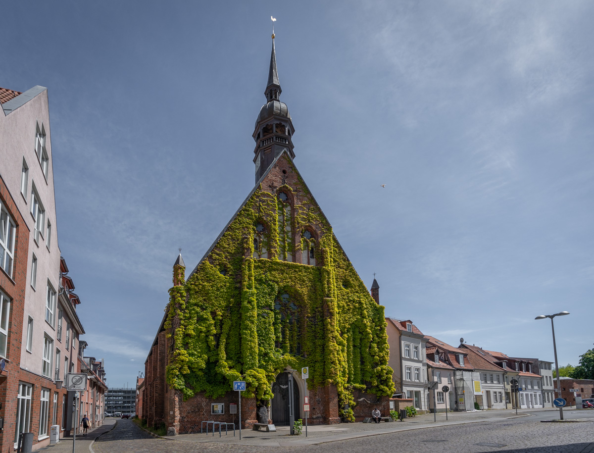 Heilgeistkloster Die Vorderseite des Heilgeistkloster in Stralsund.
