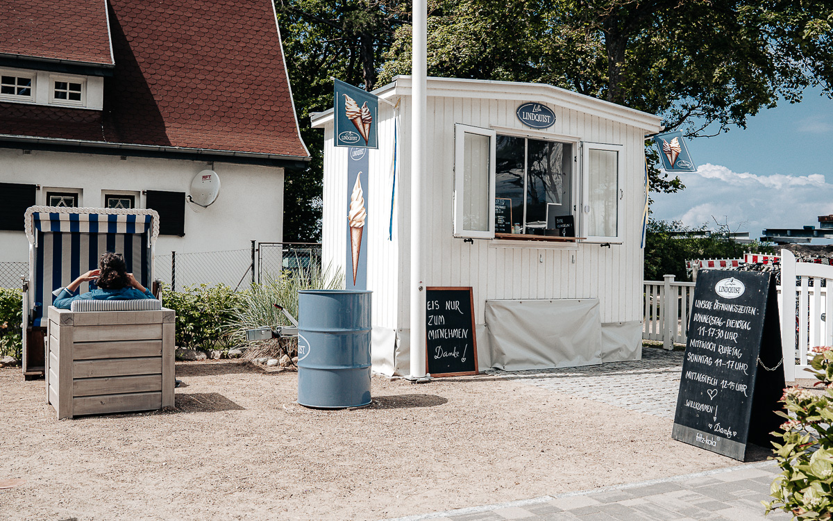 Eis im Café Lindquist, Boltenhagen
