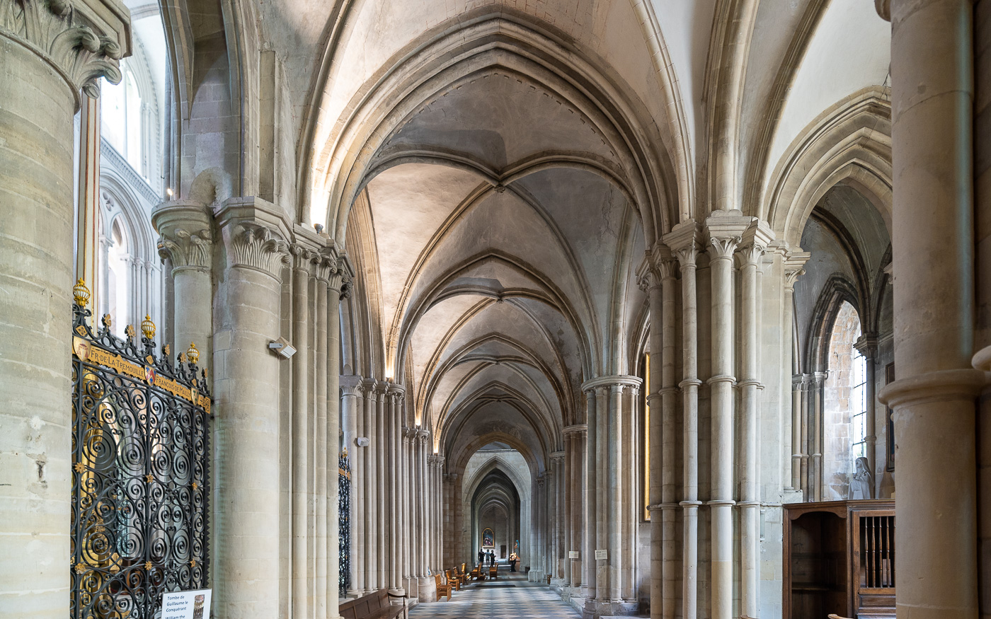 Caen Abteikirche Saint-Étienne Innenraum