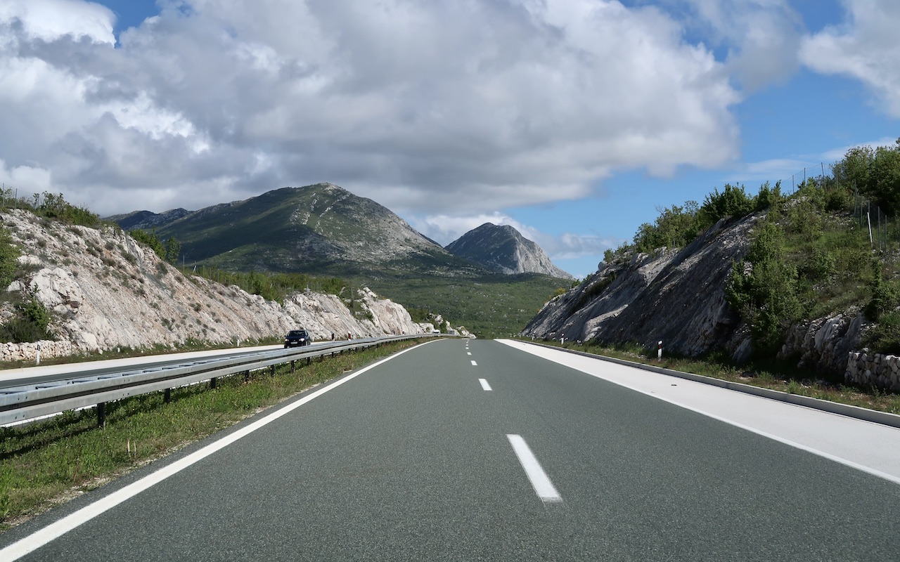 Rückreise über die mautpflichtige Autobahn nach Deutschland aus Kroatien