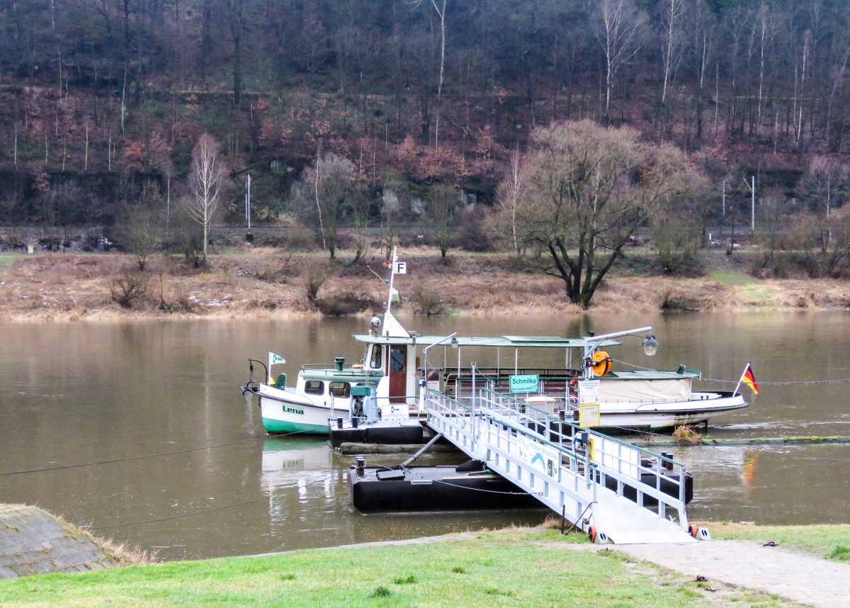 Anreise nach Schmilka mit der Elbfähre Lena
