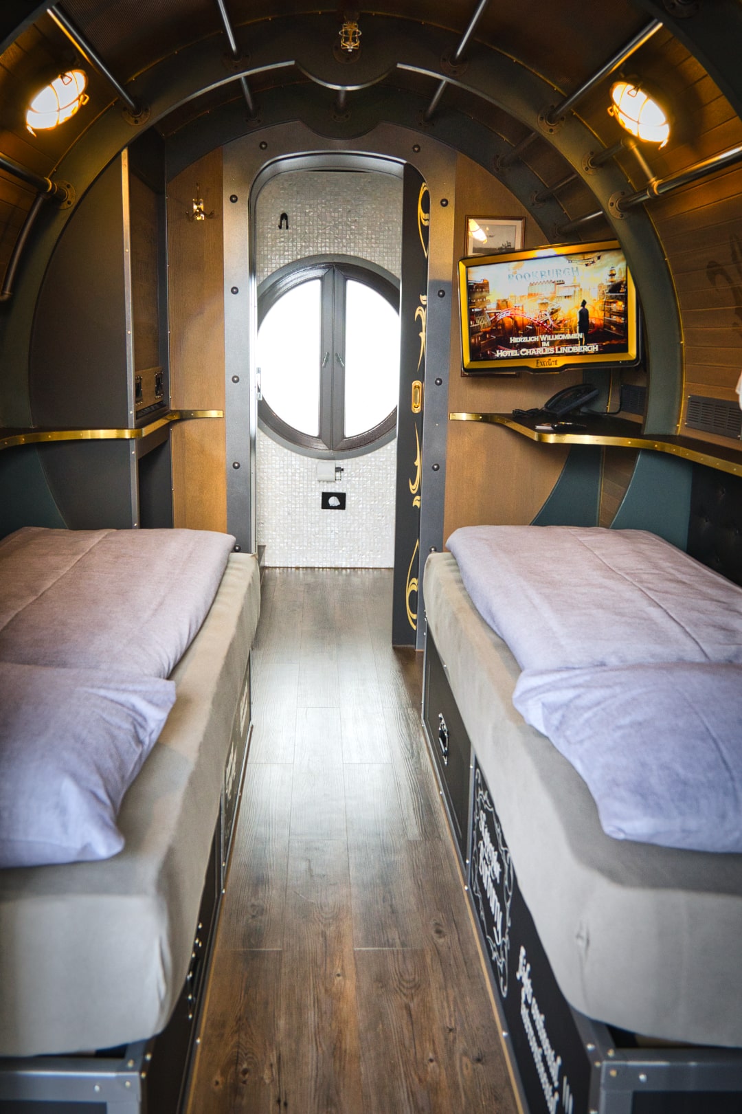 Kabine im Hotel Charles Lindbergh Phantasialand