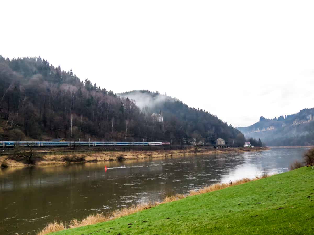 Bahnstrecke durch die Sächsische Schweiz
