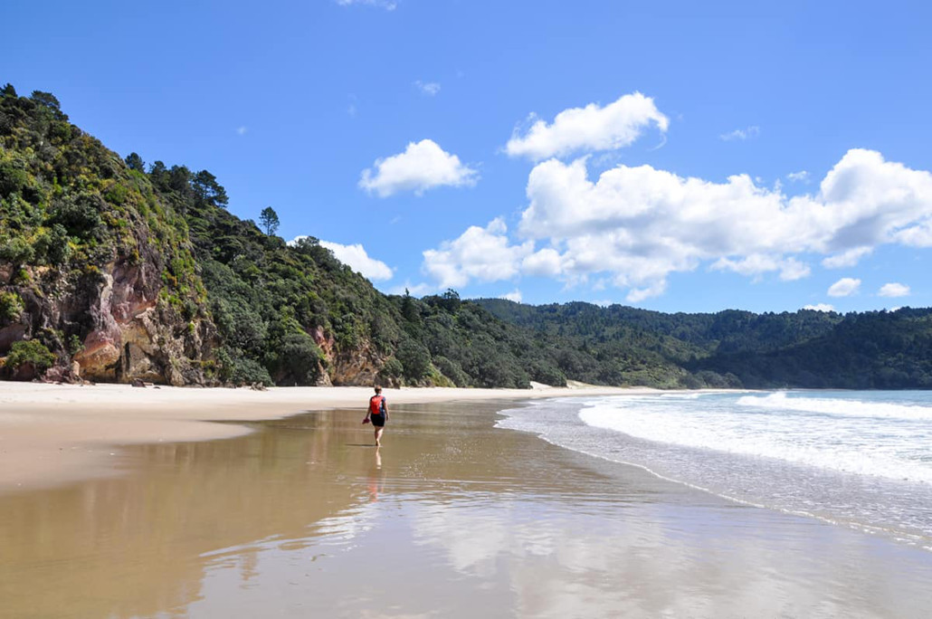 Spaziergang am einsamen New Chums Beach