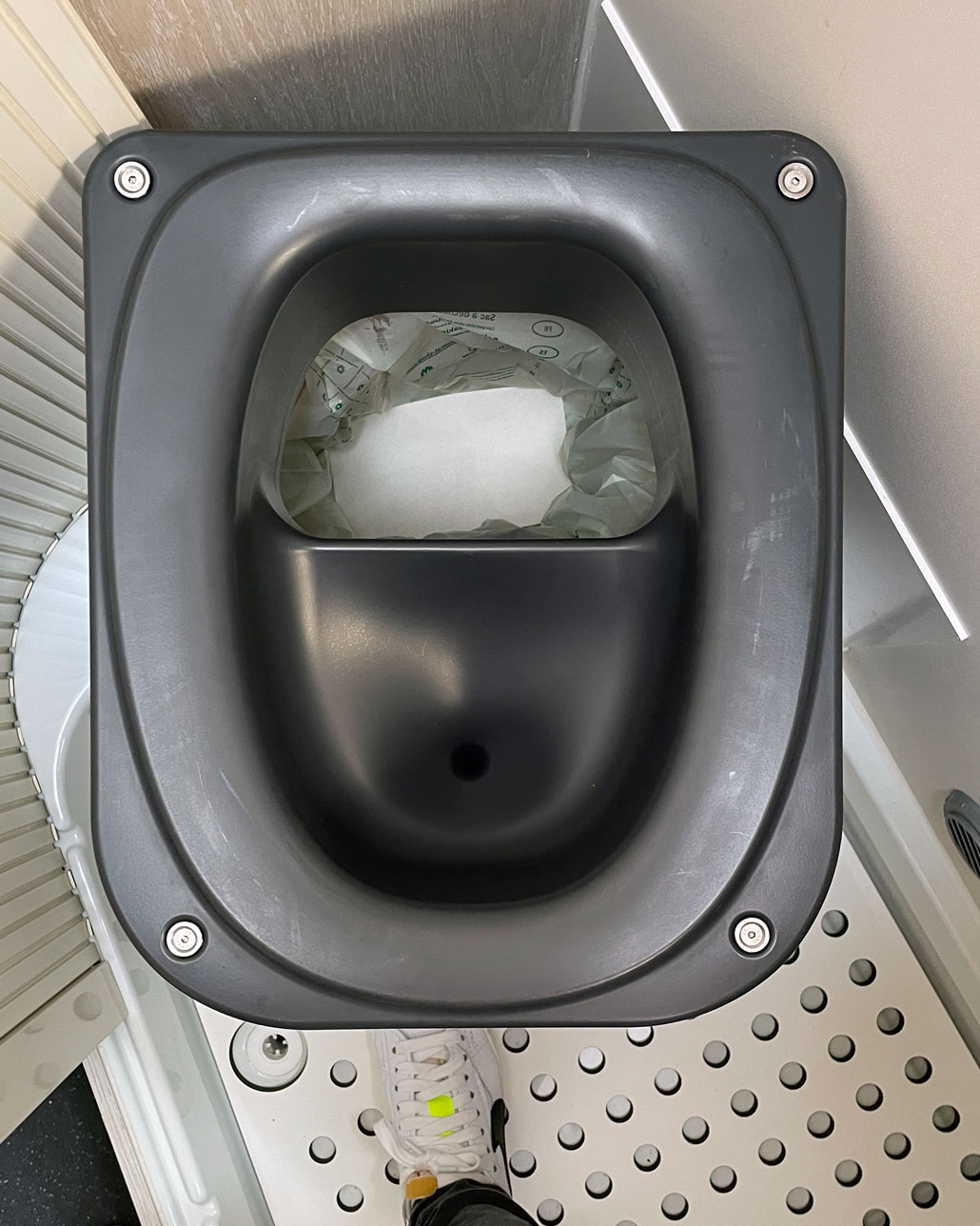 So sieht die Trenntoilette von oben aus