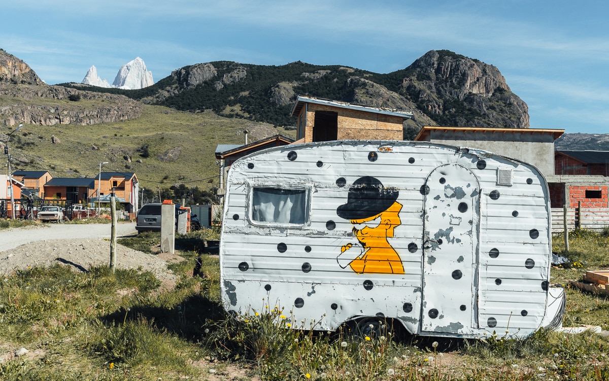 Cooler Wohnwagen El Chaltén Argentinien, Lisa Simpson