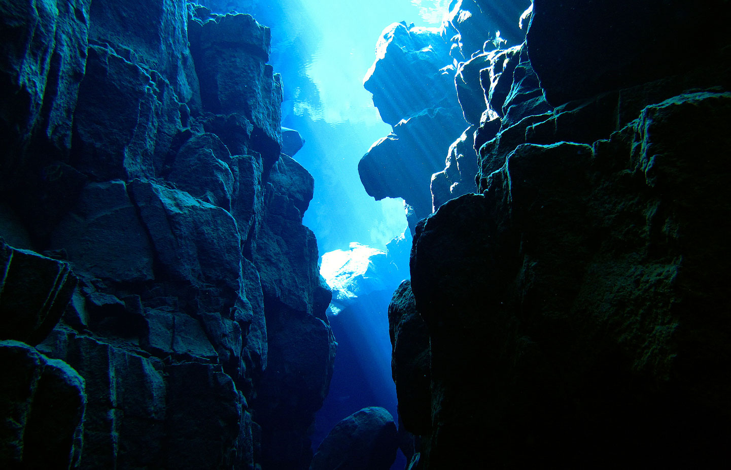 Silfra Spalte in Thingvellir am Golden Circle.
