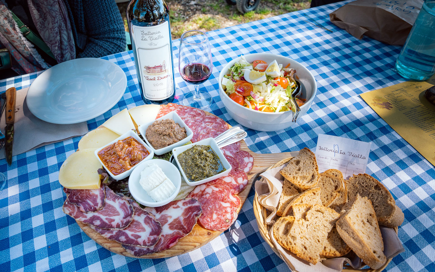 Mittagessen in der Fattoria La Vialla
