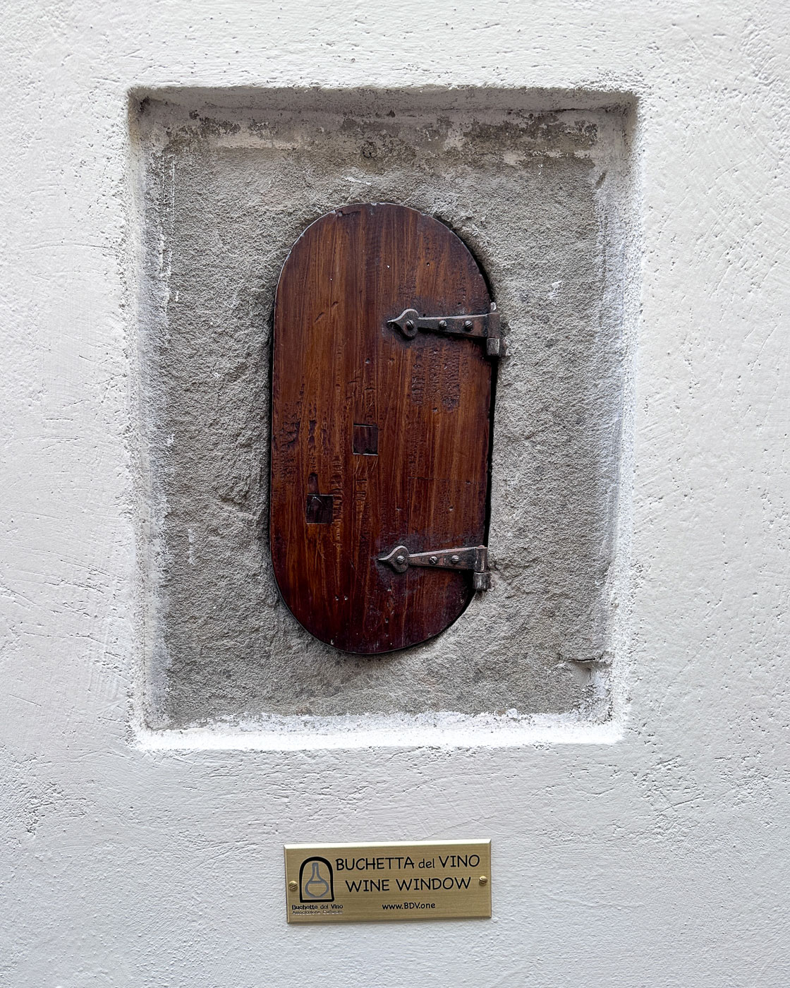 Weinfenster "Buchetta del Vino" in Florenz