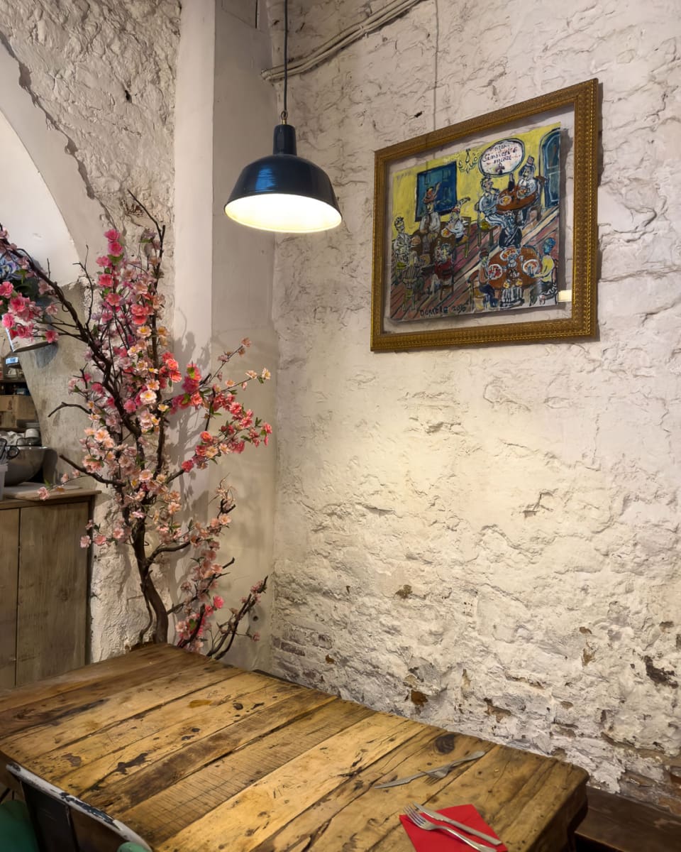 Klein und gemütlich: Pizzeria Simbiosi Organic Pizza