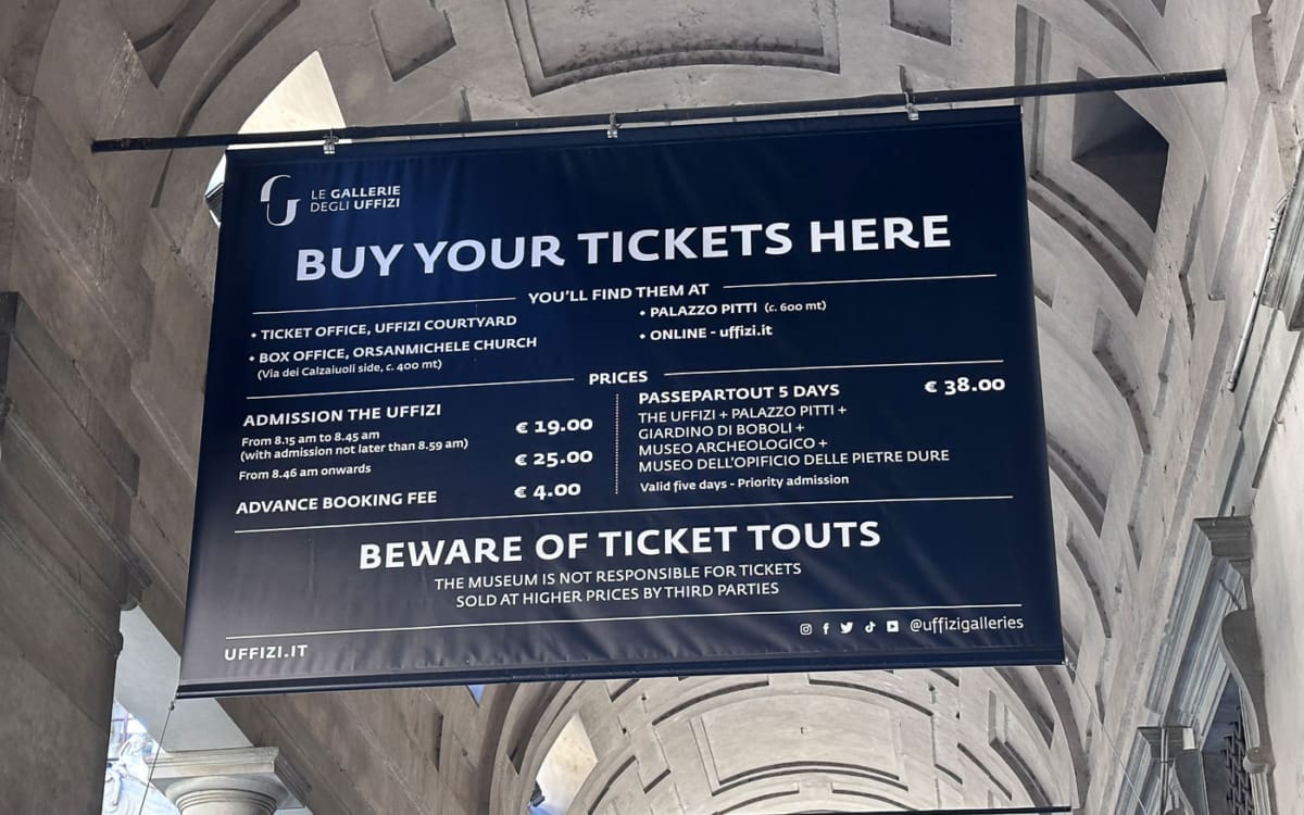 Plakat mit Preisen Uffizien Florenz: Völlig falsch