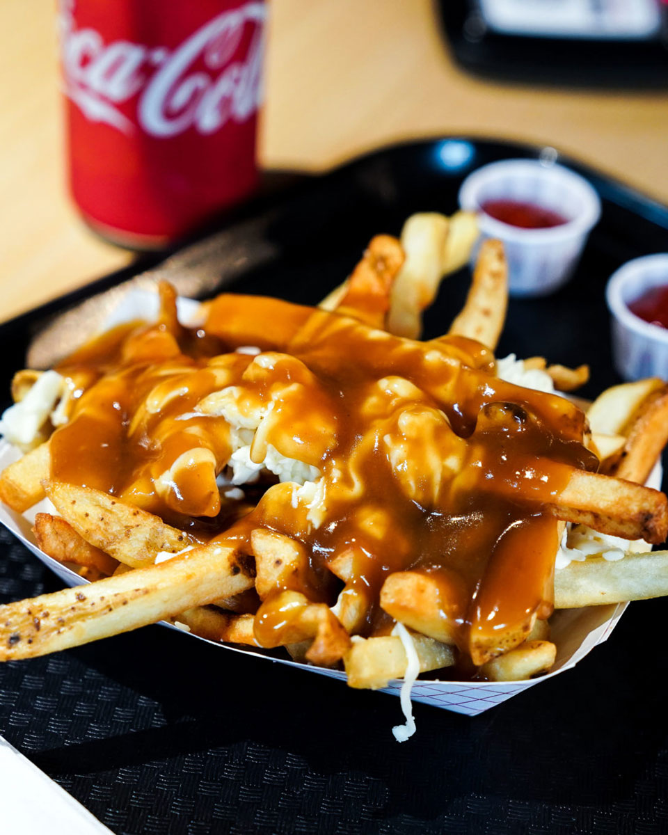Poutine essen Winnnipeg im Skinner's