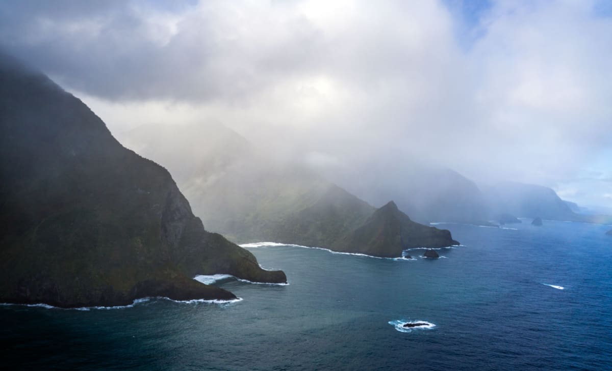 Molokai beim Rundflug mit Helikopter ab Maui