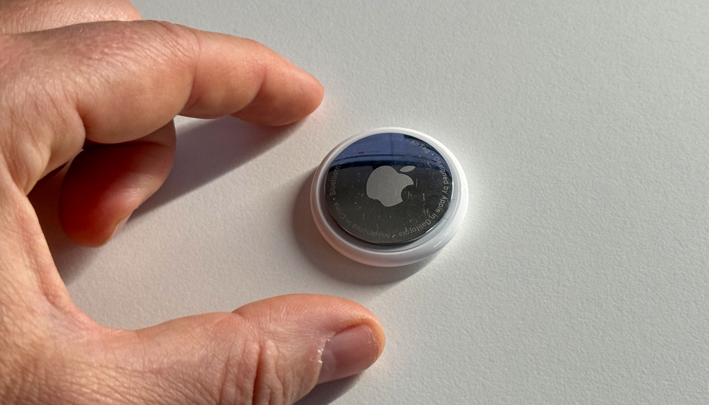 GPS-Tracker Air Tag um Gepäck zu finden
