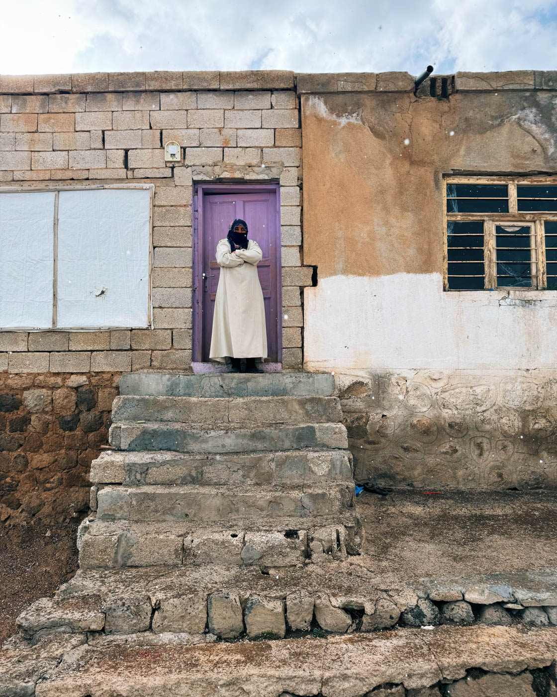 Gastgeberin im Dorf am Berg Suphan