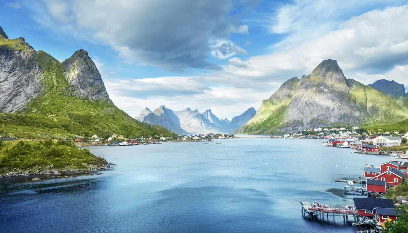 Reine im Sommer. Lofoten von der schönsten Seite