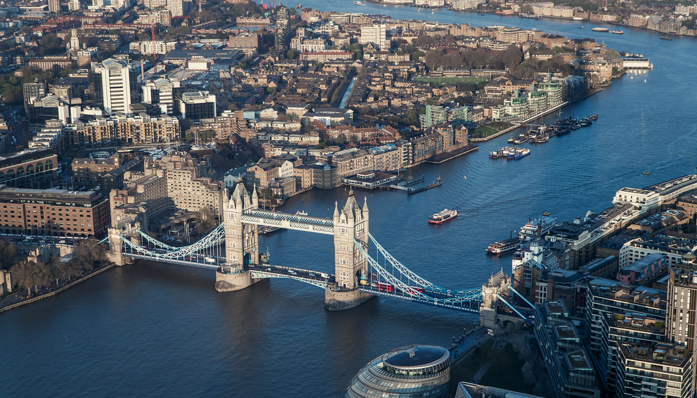 Blick auf Tower Bridge The Shard in London