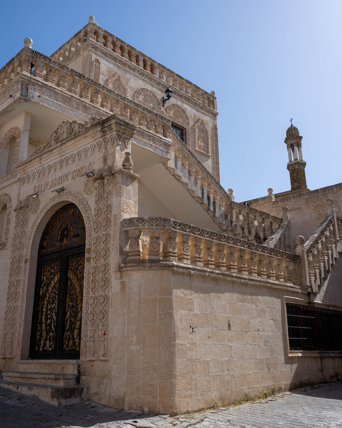 Haus mit schönen Ornamenten in Midyat