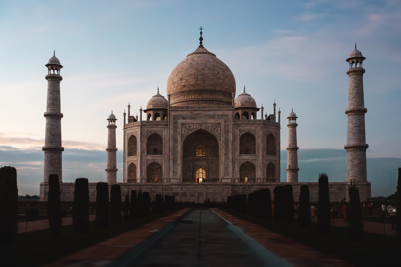Das Taj Mahal nach Sonnenuntergang - magisch