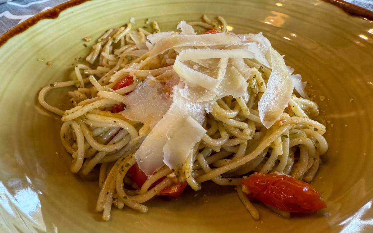 Pasta im Mont Eco Game Reserve