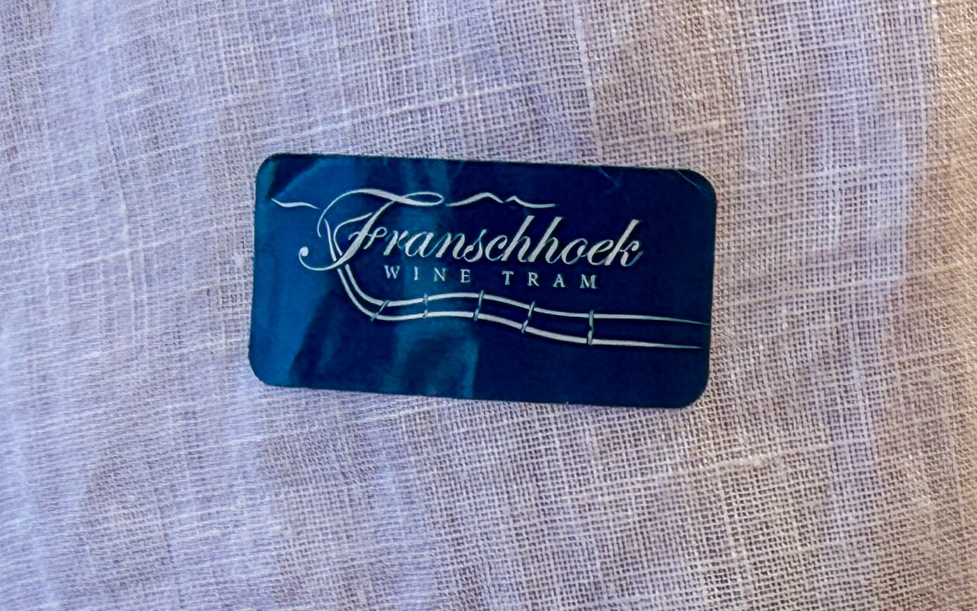 Aufkleber als Kennzeichen für die Navy Line der Wine Tram Franschhoek